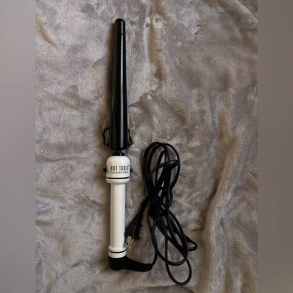 Hot Tools Professional Curling Wand - Black and White